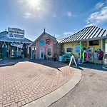 Anna Maria Island Resort Condo With Beach Access!