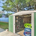 Sunny Seminole Home With Pool, 4 Miles To Beach!