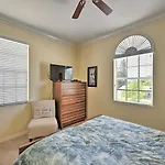 Cape Coral Escape With Screened Pool, Near Beaches!