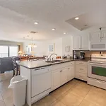 207 Beach Place Condos