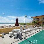 225 Surf Song Resort