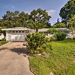 Peaceful Venice Villa With Patio - 2 Miles To Beach!