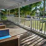 Naples Beach Hotel And Golf Club