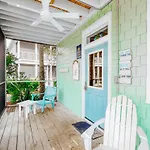 Barefoot Cottages #B16