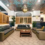 626 Ocean View Hollywood Studio