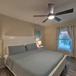 Breezy Gulf Coast Getaway About 4 Mi To Beach Park