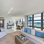 Resort Condo With Balcony And Stunning Ocean Views!