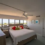 Kawama Yacht Club Apartment