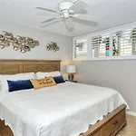 Laplaya 202E Catch The Gentle Gulf Breezes On Your Private Balcony Beneath The Swaying Palms