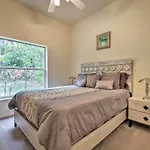 Luxe House With Lanai And Pool, 2 Miles To Golf!