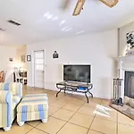 Pet-Friendly Brooksville Cottage With Fire Pit!
