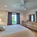 Sunny Waterfront Home By West Palm With Hot Tub!