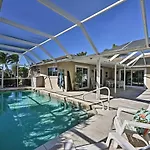 Sunny Marco Island Oasis Less Than 2 Miles To Beach!