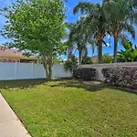 Courtyard Villa With Lanai And Community Amenities!