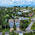 Kicback Cabana By Beach Retreats