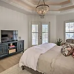 Luxury Island Oasis With Pool And Dock, 1 Mi To Beach!