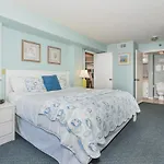 Ocean Trillium Suites