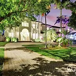 Gorgeous 5 Bedroom Home W/Heated Pool Canal Front