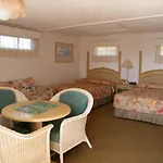 Sea Cove Motel