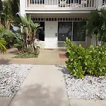 Sunsetview Studio116 Beach Steps Away Pool Wifi