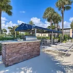 Jupiter Condo With Pool Access, Walk To Beach!
