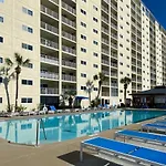 Pcb Condo With Community Perks And Beach Access