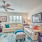 Home In The Villages With Lanai And Private Hot Tub!