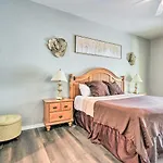 Updated Bahama Bay Condo Less Than 10 Mi To Disney!
