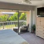 Condo With Pool Access Less Than 4 Miles To Siesta Key Beach