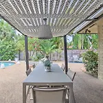 Updated And Private Oakland Park Gem About 2 Mi To Beach