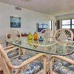 Landmark Towers 1606