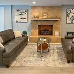 Renovated Port Richey Oasis With Lanai And Grill!