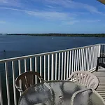 Boca Ciega Resort By Travel Resort Services
