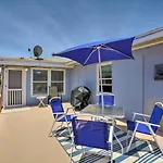 Surfside Oceanfront Cottage With Beach Access!