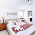 8 Guest,5 Min To Beach, Restaurant, Everything