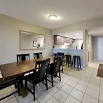 Navarre Towers #203
