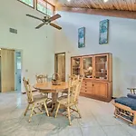 Pet-Friendly Inglis Retreat With Lake And Dock!
