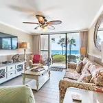 Pelican Walk 109