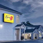 Super 8 By Wyndham Pensacola