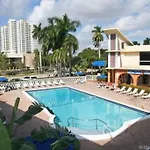Cozy Affordable Studio Close To The Beach