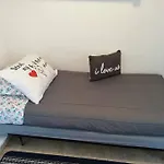 Cozy Affordable Studio Close To The Beach