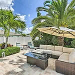 Luxe Cape Coral Escape With Pool 4 Mi To Beach