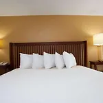 Days Inn By Wyndham Daytona Beach Speedway