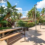 Red Roof Inn Plus+ & Suites Naples Downtown-5Th Ave S