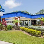 Days Inn By Wyndham Fort Myers Springs Resort