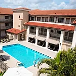 Quality Inn & Suites By The Parks