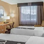La Quinta By Wyndham Naples Downtown