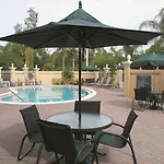 La Quinta By Wyndham Naples Downtown