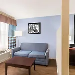 Super 8 By Wyndham Ellenton Bradenton Area