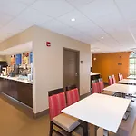 Baymont By Wyndham Bonita Springs
